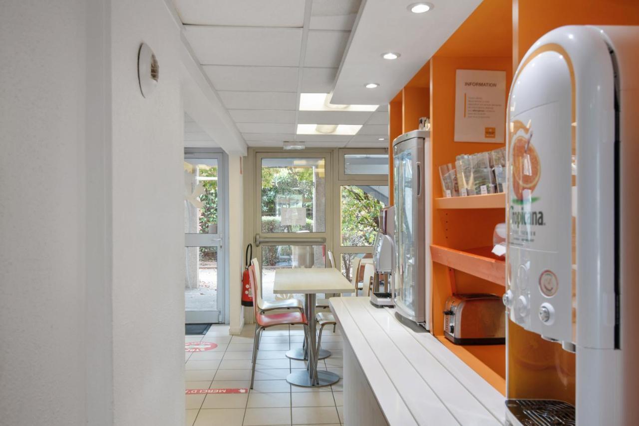 Premiere Classe Lyon Est - Bron Eurexpo Decines-Charpieu Exterior photo