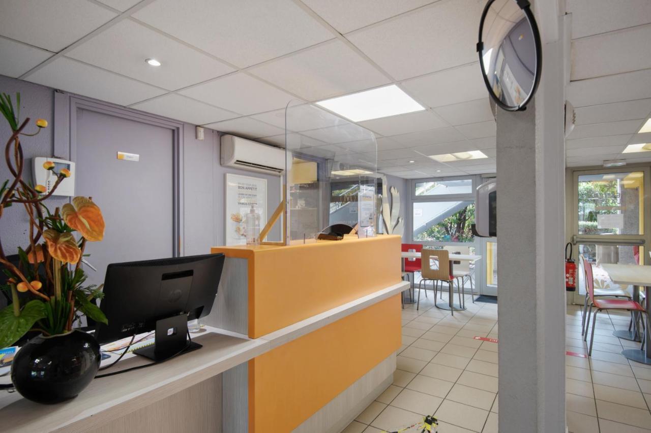 Premiere Classe Lyon Est - Bron Eurexpo Decines-Charpieu Exterior photo
