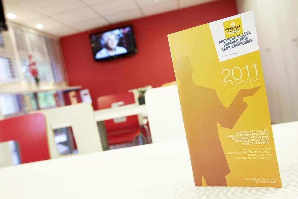 Premiere Classe Lyon Est - Bron Eurexpo Decines-Charpieu Exterior photo